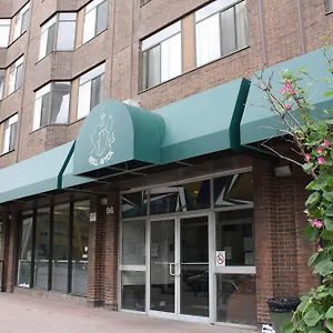 Neill Wycik Hostal Toronto
